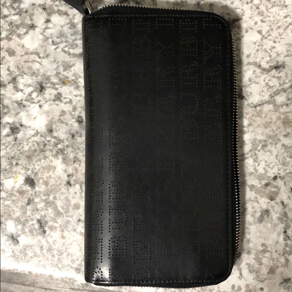 Burberry wallet, lots of storage! Great condition